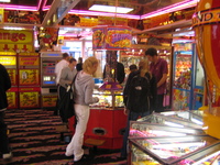 Aufnahmeort: Hastings, Pier Casino Aufnahmedatum: 2005-06-25 ©meins ...Im Casino waren wir auch noch... nicht gut für's Portemonnaie...