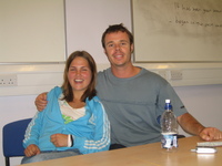 Aufnahmeort: Hastings University Centre Aufnahmedatum: 2005-07-08 ©meins Jim, der "spunkieste" Englischlehrer je und ich
